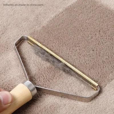 Amazon Hot Sale Metal Fabric Shaver Manual Brush Wooden Handle Lint Remover Cashmere Wool Comb