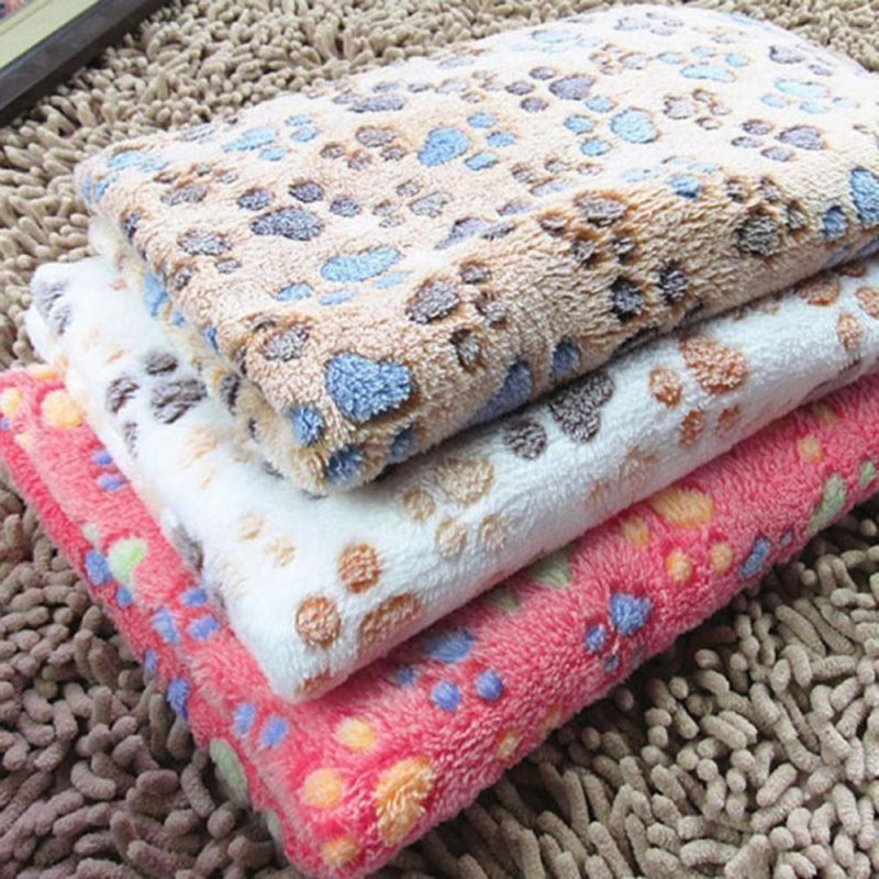 Cute Dog Bed Mats Soft Fleece Warm Pet Blanket Sleeping Beds Cover for Small Medium Dogs Cats