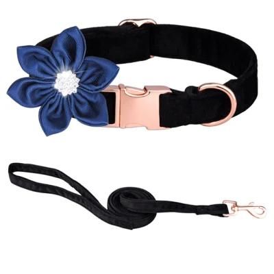 New Design Dog Collar with Flowers and Rhinestone Pet Collar