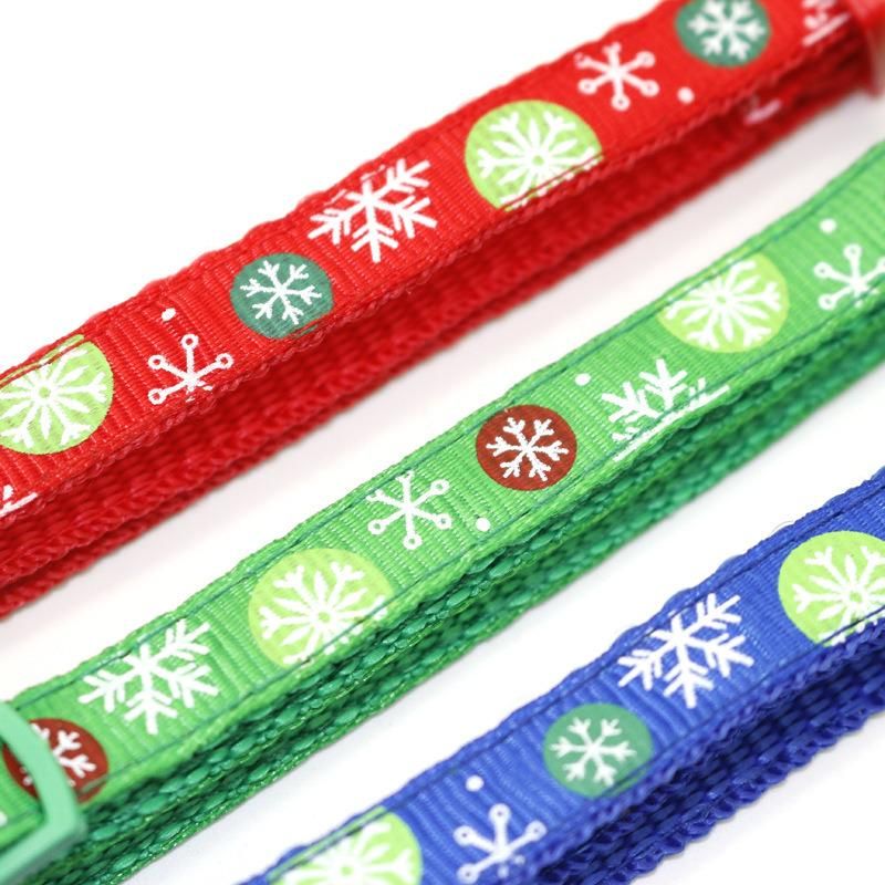 Lovely Design High Quality Cat Shape Buckle Christmas Snow Winter Style Cat Collar with Small Bell