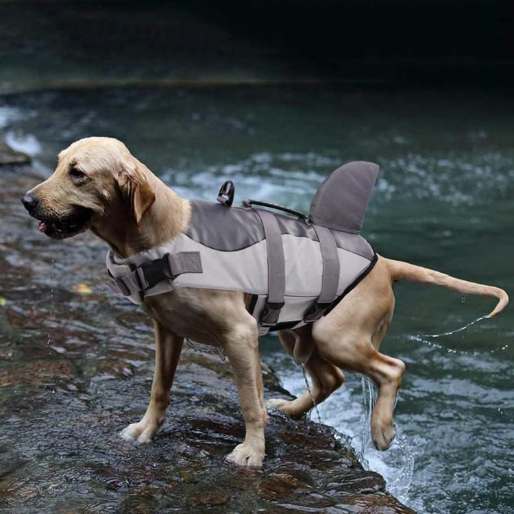 Dog Life Jacket Ripstop Dog Safety Vest Adjustable Preserver with High Buoyancy and Durable Handle for Small Medium Large Dogs