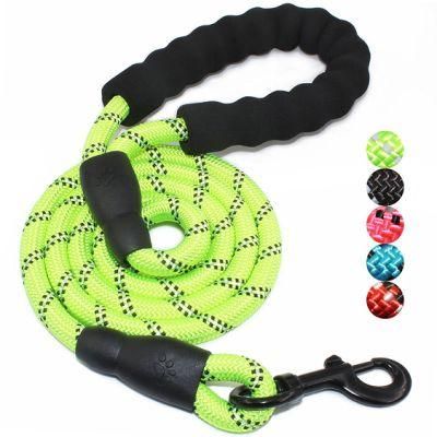 High Quality Strong Durable and Thick Round Rope Nylon Reflective Green Color Pet Dog Dog Leash with Comfortable Padded Handle