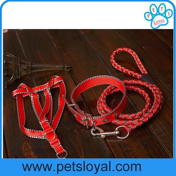 Factory Wholesale Pet Leash Dog Harness with Collar