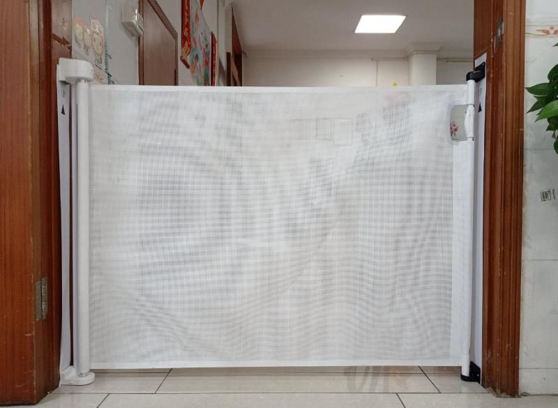 Pet Product Manufacturer Portable Indoor Mesh Gate for Dogs