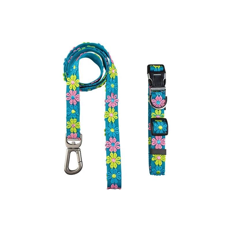 Wholesale Pet Products Knit Pet Dog Leash Dog Collar with Flowers Decoration Lightweight Dog Leash and Collar