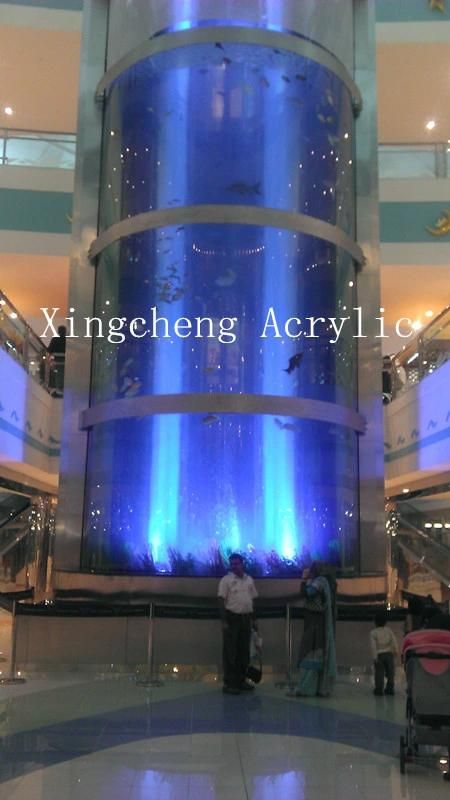 Large-Scale Transparent Acrylic Aquarium for Decoration