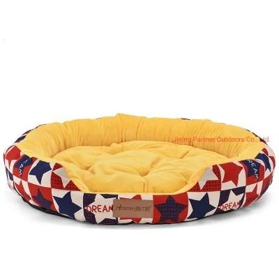 Pet Cat Warm Pet Bed Hot Selling Square Kennel Footprints Comfortable Fabric Indoor Pet Bed for Dogs and Cats