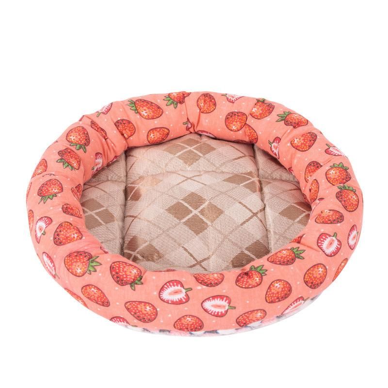 New Design Round Shape Warm Round Calming Luxury Oval Pet Beds Cute Donut Small Animals Pet Bed Strawberry Plower