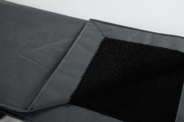 Foldable Car Mats for Pets / Pet Travelling Blankets for Outdoor