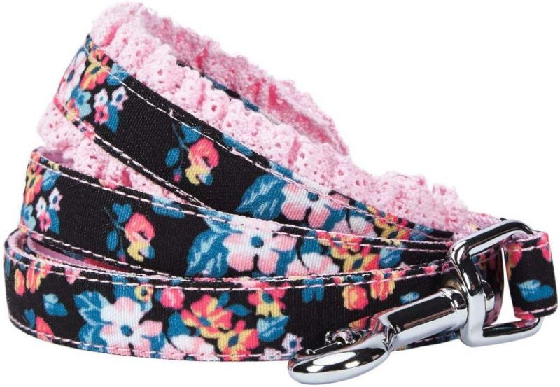 Elegant Lace Floral Pattern Dog Leash