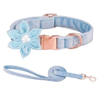 Dog Collar Set Dog Leash Hexapetalous with Rhinestone Design