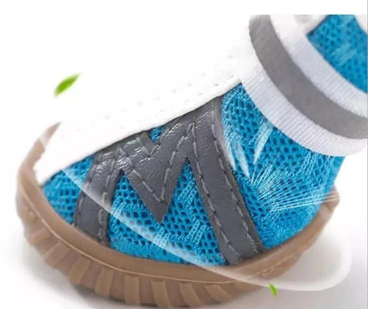 New Design Mesh Sandal Dog Shoes Soft-Soled Dog Shoes