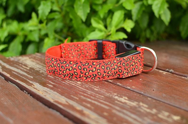 Pet Dog LED Luminous Collar Leopard Adjustable Glow Pet Collar