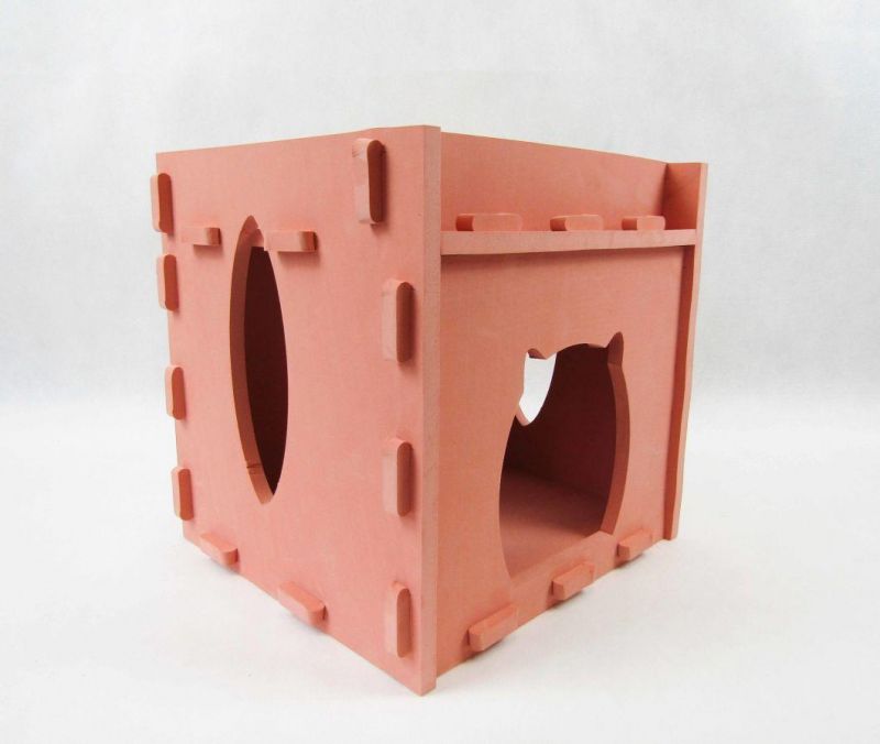Easy to Clean Pet House with PE Material
