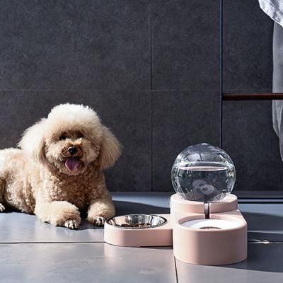 Pet Double Bowl Automatic Dispenser with Simple Spherical Design and Have a Large Capacity
