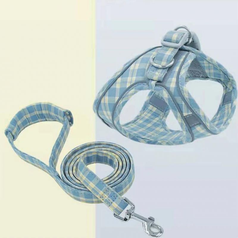 Stylish Plaid Pattern Dog Harness and Pet Leash Set