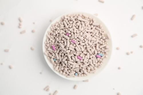 Odor Control and Clumpling Bentonite Ball & Strip Pet Litter