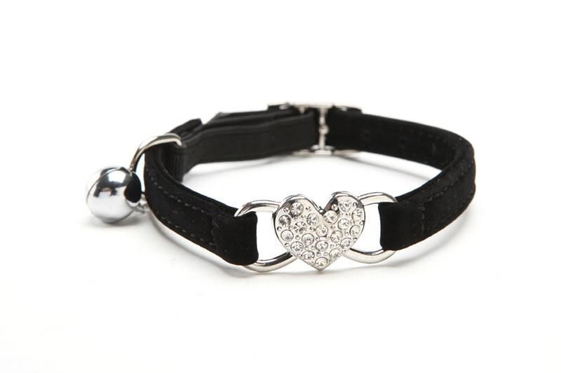 Soft Velvet Heart Charm and Bell Pet Product Cat Collar