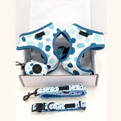 OEM Dog Leash Poop Bag Bandana Collar a Set Customize Dog Harness Dog Accessories