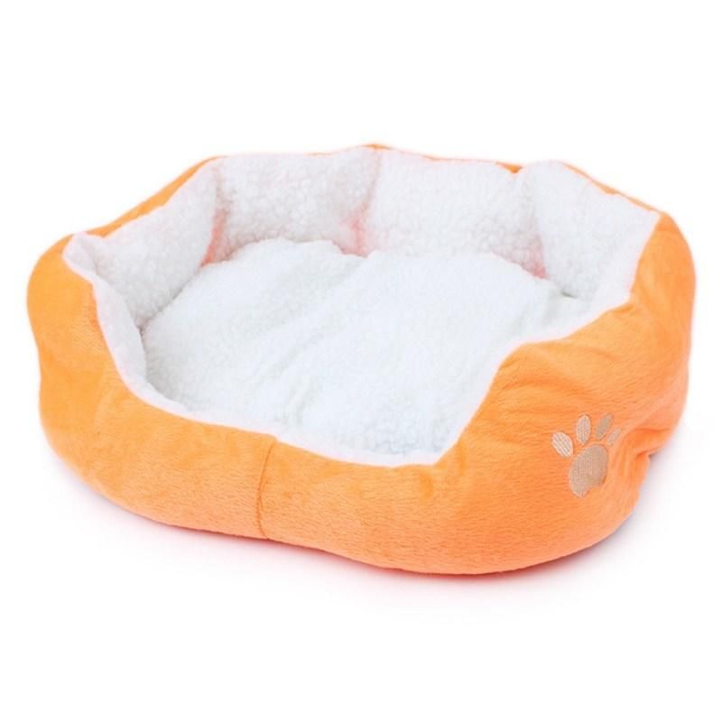 Dog Supplies Comfortable and Soft Cat Bed Mini House Cat Pet Bed