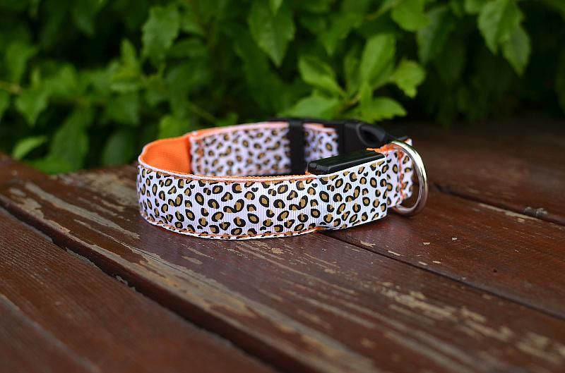 Pet Dog LED Luminous Collar Leopard Adjustable Glow Pet Collar