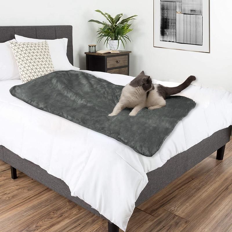 Wholesale Multi-Fuctional Throw Durable Portable Waterproof Anti Biting/Bite-Resistant Sleeping Flannel Fleece Sherpa Pet Blanket Dof Bed Sheet