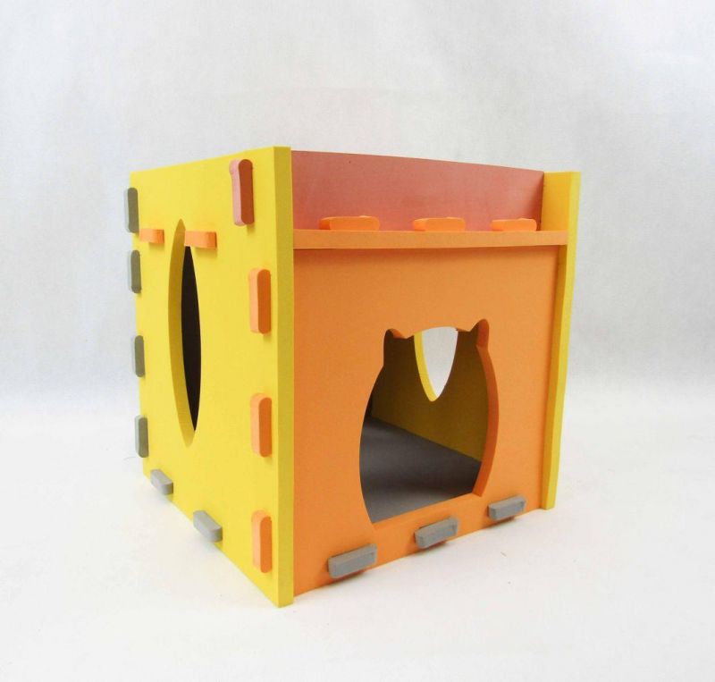Easy to Clean Pet House with PE Material
