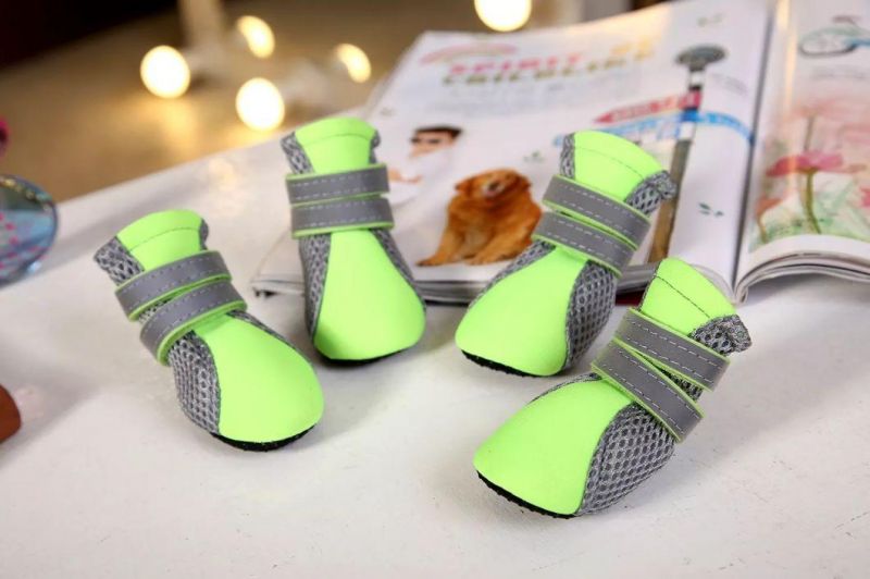 Small Dog Shoes Waterproof Protective Dog Boots Set of 4, Dog Puppy Booties Paw Protector with Non-Slip Sole & Reflective Straps Pet Outdoor Warm Shoes