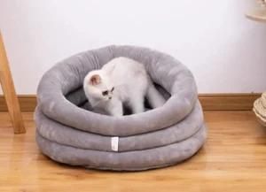 High Quality Low Price Pet Bed for Cat Comfortable Luxury Style Calming Dog Bed Cat Bed for All Season