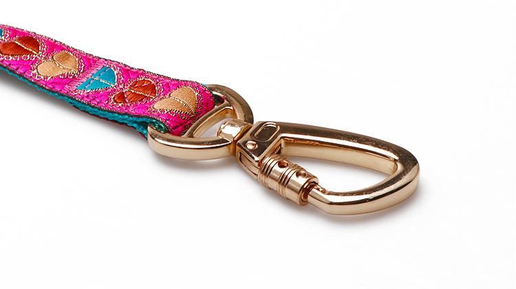 China Manufacturer 2022 Fashion Thick Strong Large Nylon Pet Dog Collars and Leashes Set