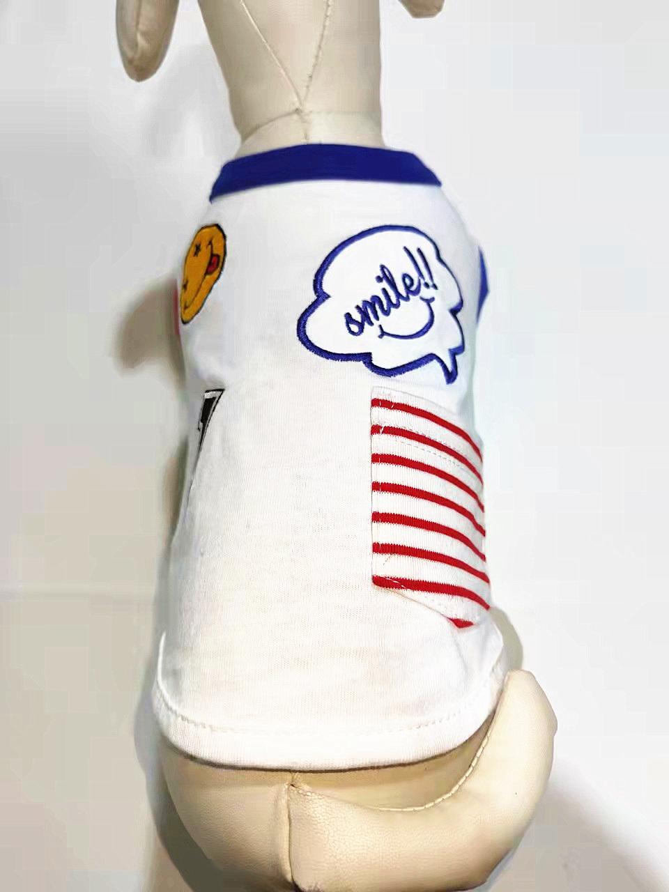 Smile Embroidery Fashion Pet Products Dog Clothes Wholesaler Dog Clothes