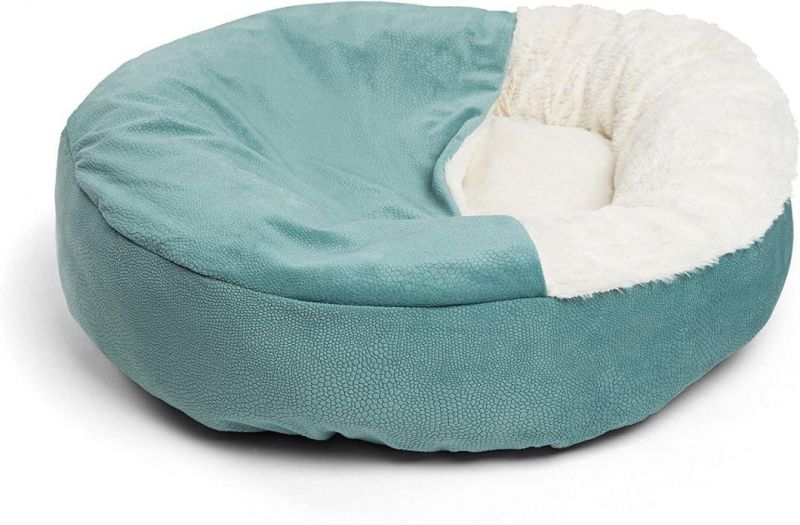 Luxury Dog and Cat Bed with Blanket for Warmth and Security