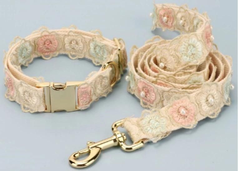 Whosale Custom Pear Decoration Dog Collar with Lace