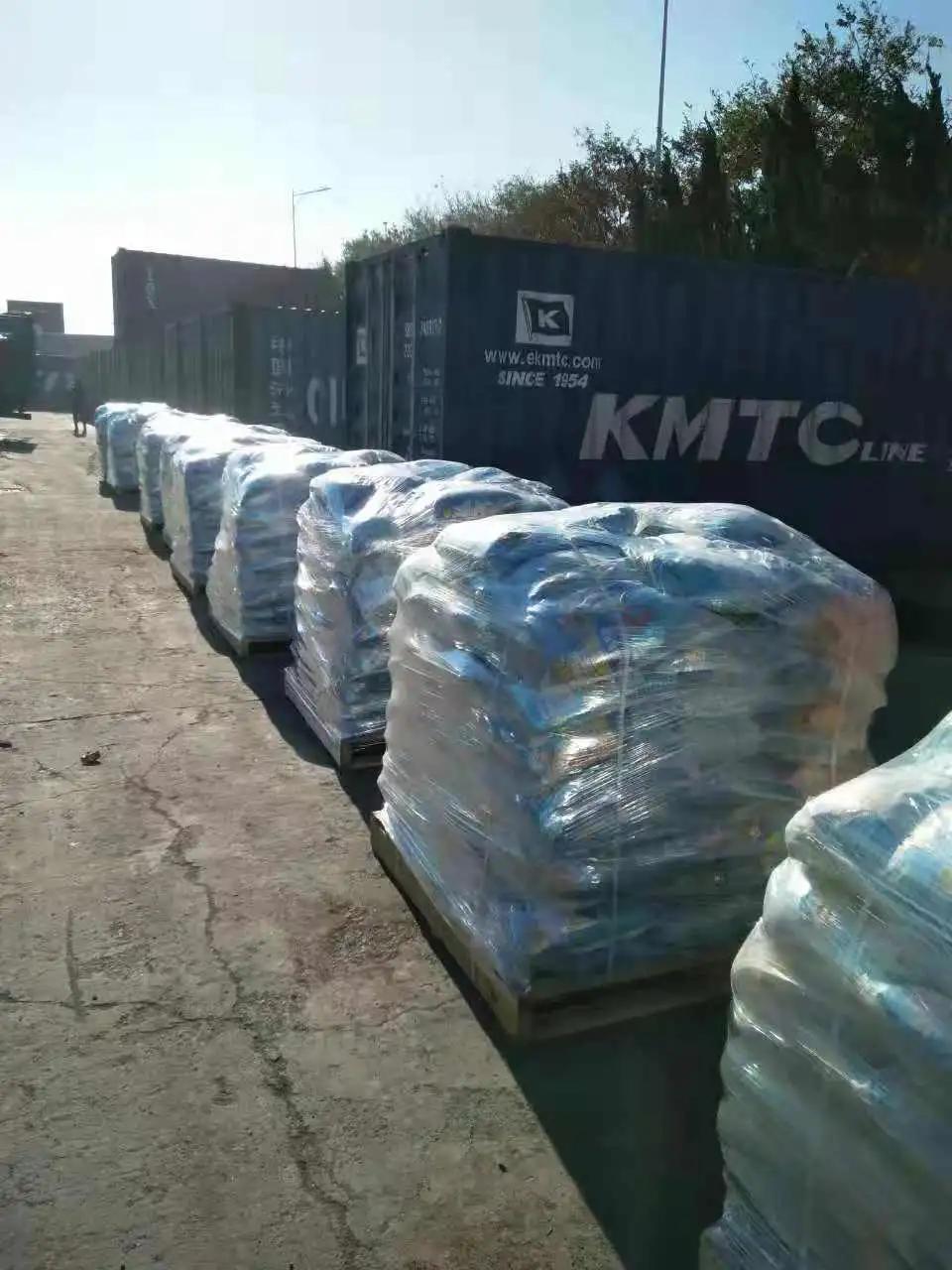 Nature Bentonite Litter Used for Cat Toliet