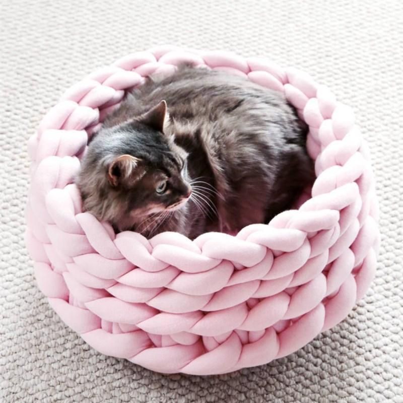 Braided Bed for Cats and Small Dogs