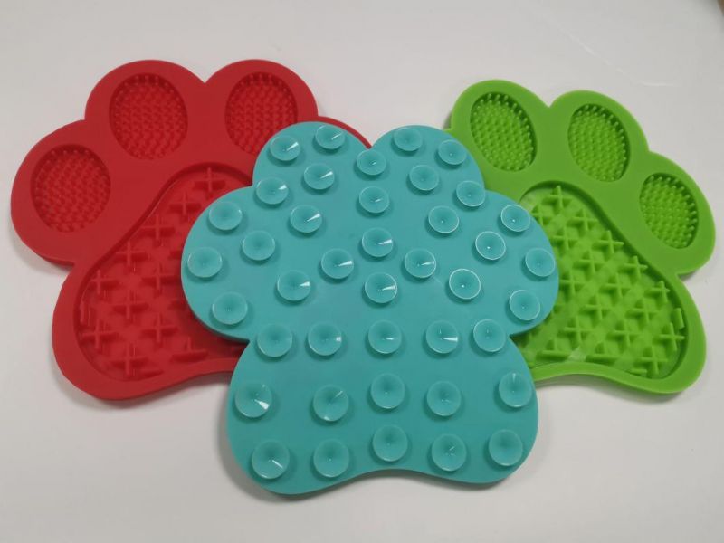 Newest Paw Shape Silicone Pet Dog Lick Mat for Bath Distraction Easy Grooming Slow Feeder Bowl with Suction Cups