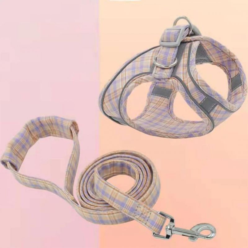 Stylish Plaid Pattern Dog Harness and Pet Leash Set
