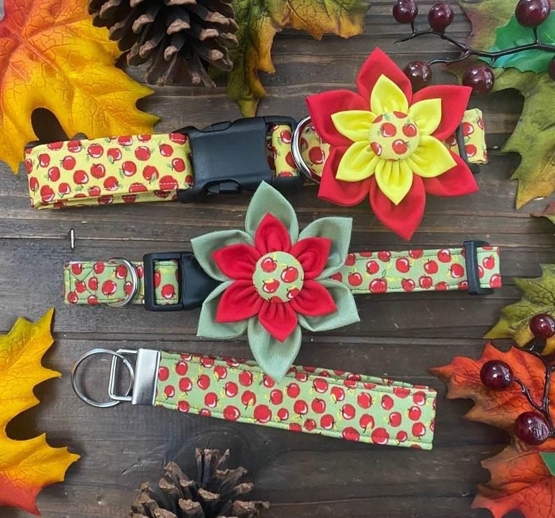 2022 Factory Custom Pet Accessories Pet Collar Pet Bow Tie Set Customized Pattern Luxury Pet Tie Dog Collar