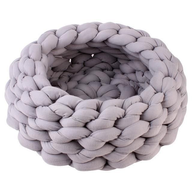 Braided Bed for Cats and Small Dogs