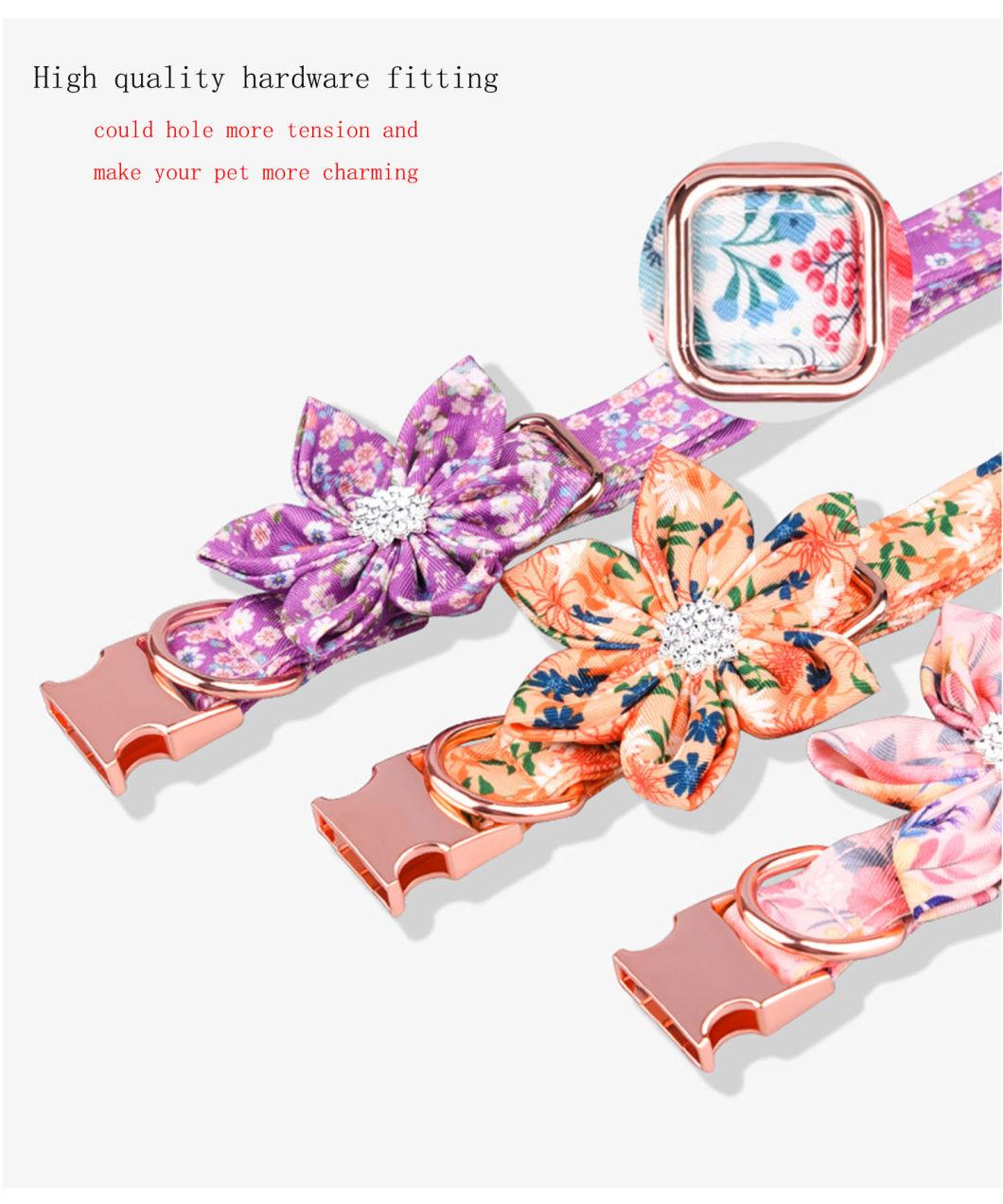 Charming Fashionable Pet Collar with Rhinestone and Dispatchable Flowers