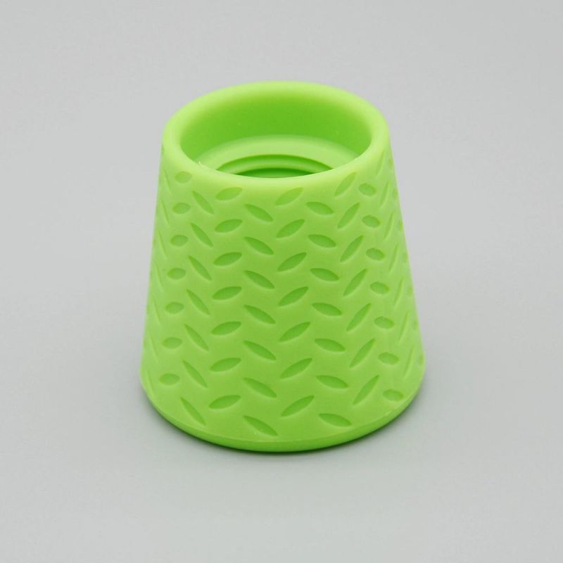 Silicone Mud Dog Portable Shower Head Attachment Turns Any 2L Plastic Water Bottle Into Portable Outdoor Shower for Dogs